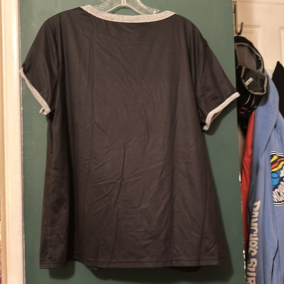 Reindeer Glitter Tee - Picture 4 of 4